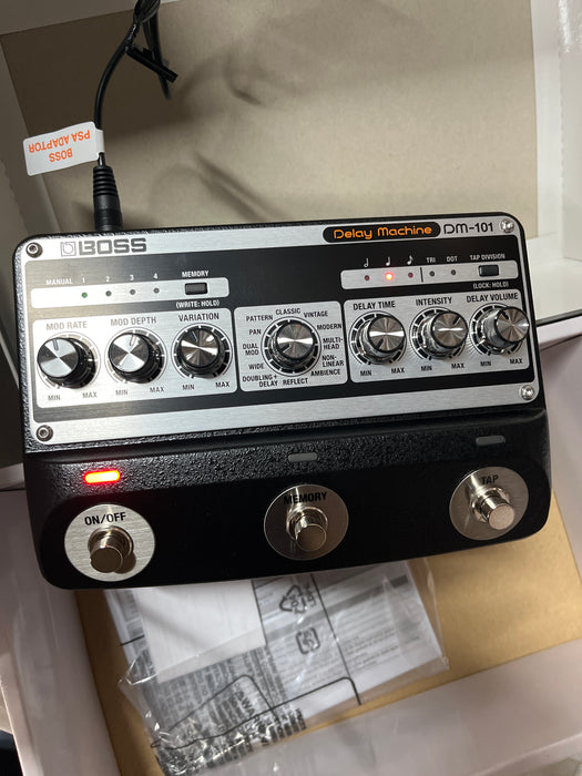 PEDAL DELAY BOSS DM-101 ANALOGICO GUITARRA NEGRO GRADO B