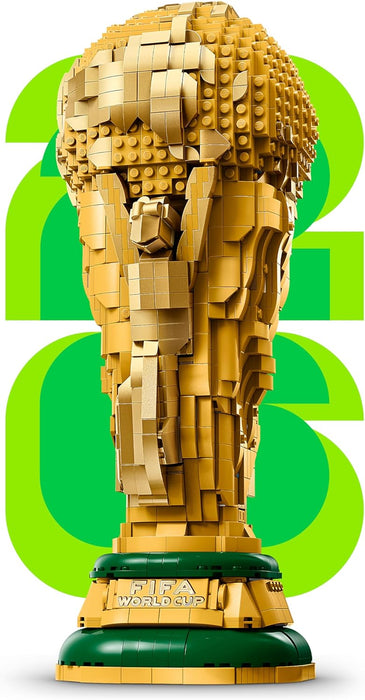 LEGO EDITIONS TROFEO OFICIAL DE LA COPA MUNDIAL DE LA FIFA 43020; REPLICA A TAMAÑO REAL; REGALO PARA AFICIONADOS DEL FUTBOL; 12+ 2842 FIFA 2025 GRADO A
