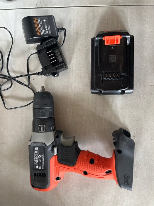 TALADRO BLACK+DECKER BCD702C1 20V 1.5AH GRADO B