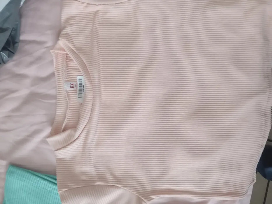 Blusa Ligera de Manga Corta a la Cintura para Niña | Grado B