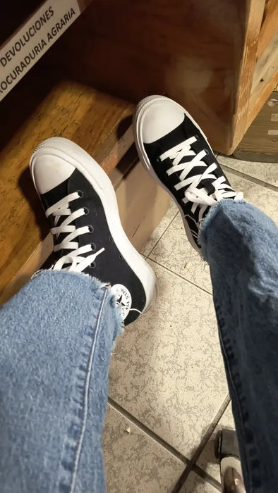 Tenis Converse Day One Platform A19292C Mujer Negro Liso Talla 24 MX | Grado A