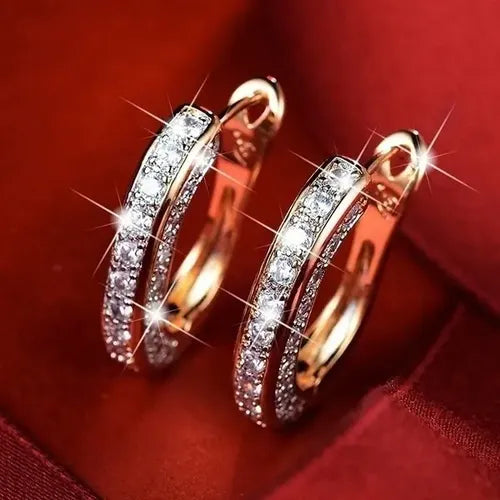 Arracadas Finas de Moda Color Dorado con Regalo Incluido | Grado B