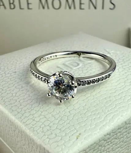 Anillo de Corona con Piedra Color Plateado | Grado B