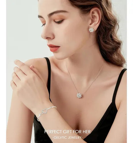 Pulsera Corazón Ajustable Color Plateado para Mujer (Genérica) | Grado B