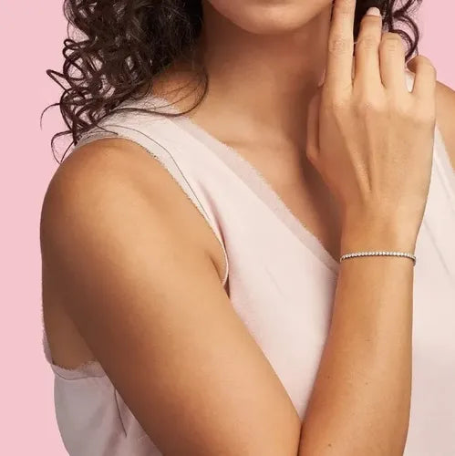 Brazalete de Tenis Ajustable Estilo Genérico Color Plateado | Grado B