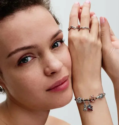 Pulsera de Cuero Trenzado con Kit de Regalo Color Plateado | Grado B