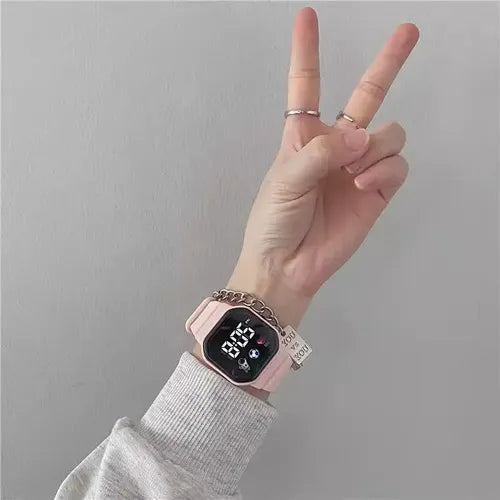 Reloj Deportivo LED Digital con Diseño de Astronauta para Niños Color Rosa | Grado B