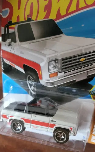 Hot Wheels 75 Chevy Blazer Custom 1PZ Blanco | Grado B