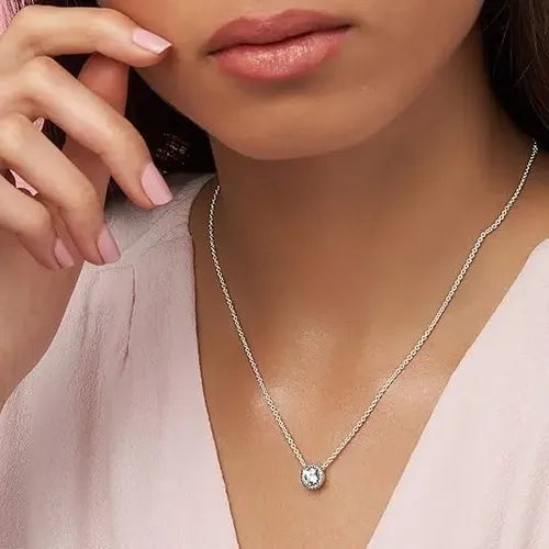 Collar Redondo Brillante con Halo Ajustable Color Plateado | Grado B