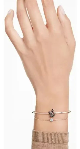 Pulsera con Adorno de Cisne Negro Color Dorado Rosa | Grado B