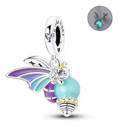 Charm Dije de Luciérnaga que Brilla en la Oscuridad Color Plateado | Grado B
