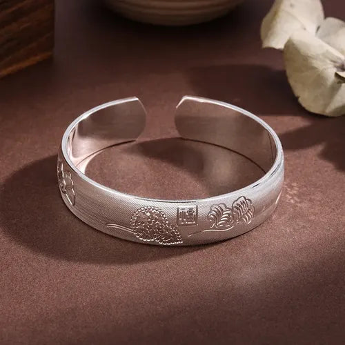 Pulsera Elegante de Cobre con Acabado Color Plateado 4.5 cm | Grado B