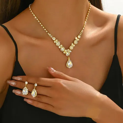 CONJUNTO DE PENDIENTES DE COLLAR 2