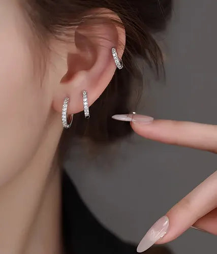 ARETES Y ANILLO MÖBIUS ETERNO COLOR PLATEADO PREMIUM