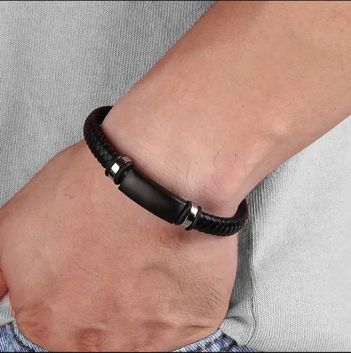 Pulsera de Cuero Genuino Tejido con Centro de Acero Inoxidable para Caballero | Grado B
