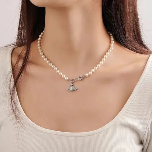 Collar Saturno de Perlas Blancas | Grado B