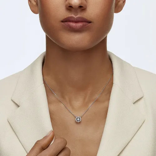 Collar con Colgante de Corazón Latiente Rojo | Grado B