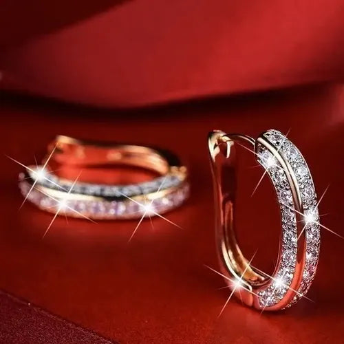 Arracadas Finas de Moda Color Dorado con Regalo Incluido | Grado B