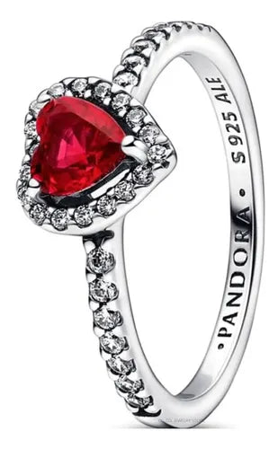 Anillo con Corazón Elevado Color Plateado | Grado B