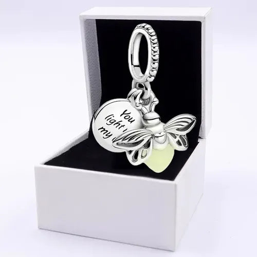 Charm Colgante de Luciérnaga que Brilla en la Oscuridad | Grado B