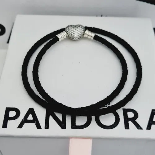 Pulsera con Cierre de Corazón Pavé Color Plateado | Grado B