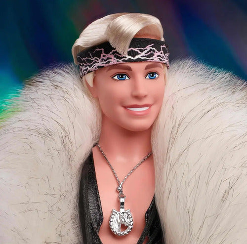 KEN COLECCIONABLE DE BARBIE LA PELICULA CON ABRIGO BLANCO GRADO A
