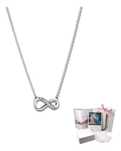 Collar de Corazón Infinito Brillante Color Plateado | Grado B