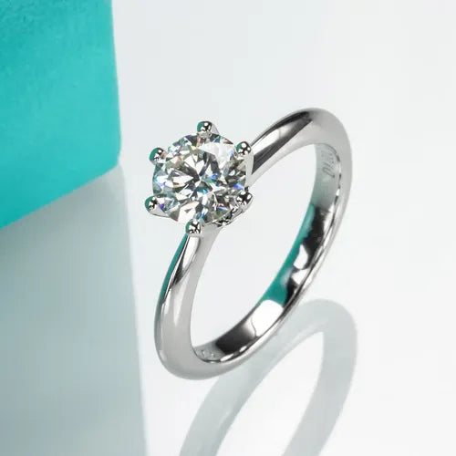 Anillo de Compromiso con Piedra Moissanita de 1 ct Color Plateado | Grado B