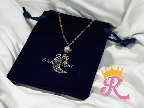 Collar con Adorno de Luna Incrustado | Grado B