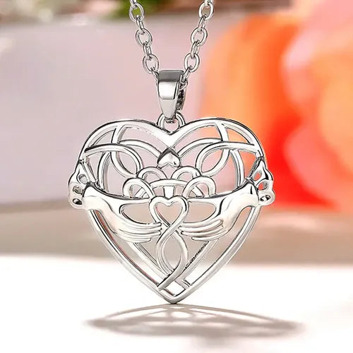 Collar 2 en 1 con Dije de Amor para Mujer | Grado B
