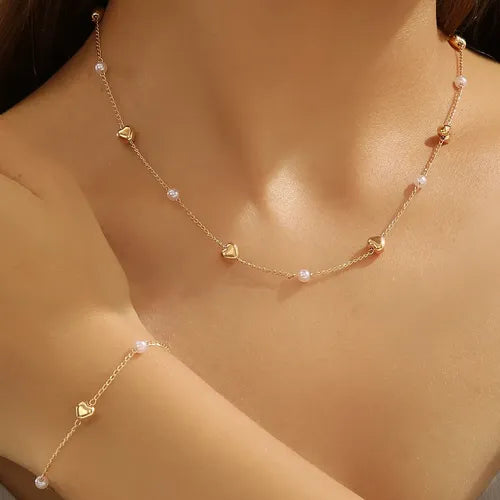 Conjunto de Collar y Pendientes Color Plateado | Grado B
