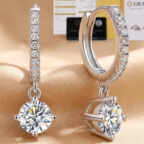 Aretes con Piedra Moissanita Color Dorado | Grado B