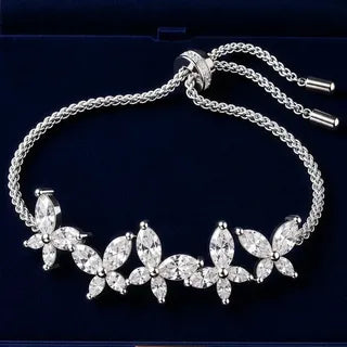 Pulsera de Cadena con Dije de Mariposa Color Plateado | Grado B