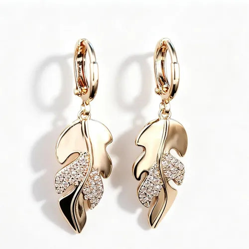 Pendientes con Diseño de Huellas Color Plateado | Grado B