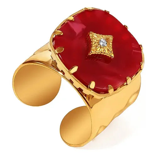 Anillo de Acero Inoxidable Dorado con Piedra Roja Diseño Octagonal | Grado B