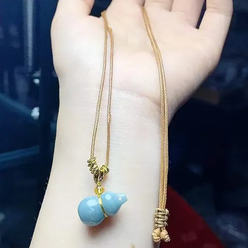 Collar de Cristal con Diseño de Corazones Entrelazados | Grado B