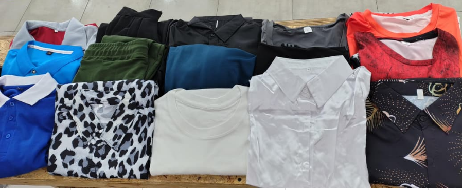 PACA DE REMATE ROPA DE HOMBRE VARIOS TAMAÑOS