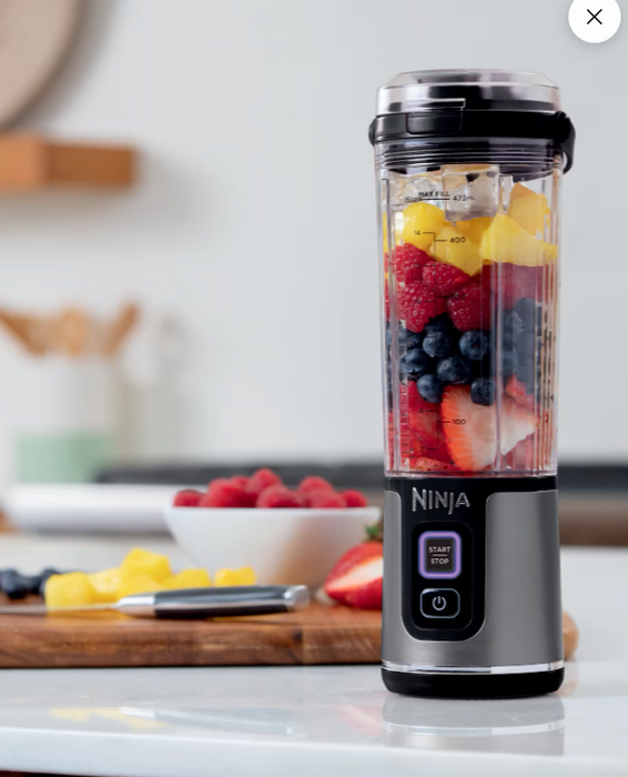 Licuadora Portátil Ninja® Blast™ con Vaso de 532 mL, Recargable USB-C GRADO B