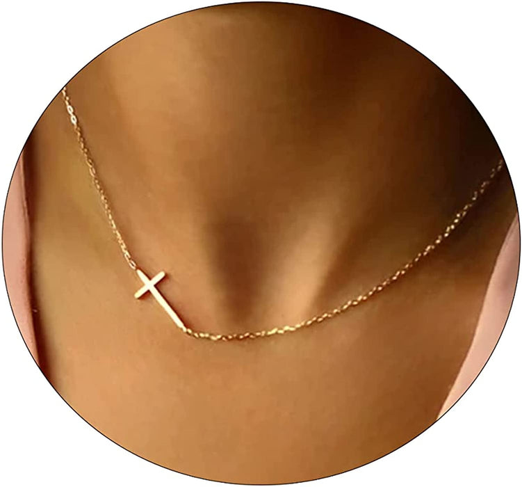Collar con Forma de Cruz Dorada para Mujer con Delicado Colg | Grado B