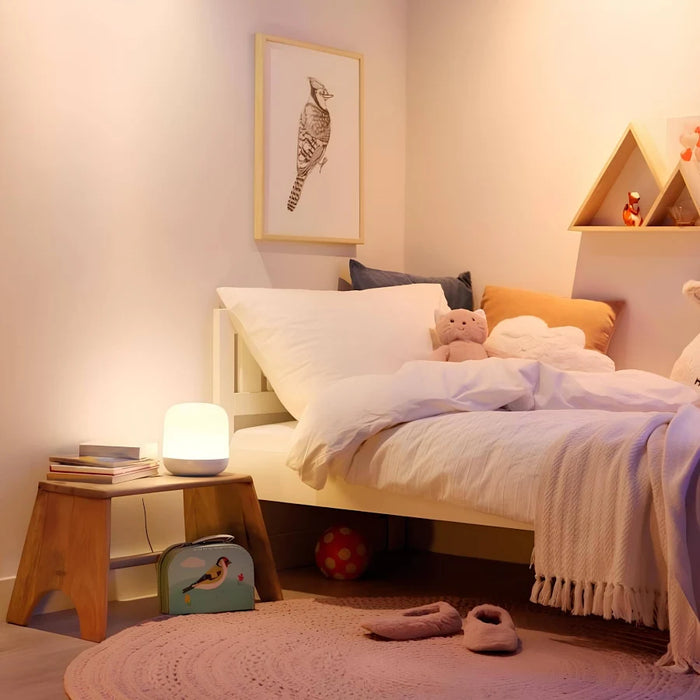 LÁMPARA INTELIGENTE DE MESA HERO MULTICOLOR WIZ LUZ BLANCO CÁLIDO GRADO A